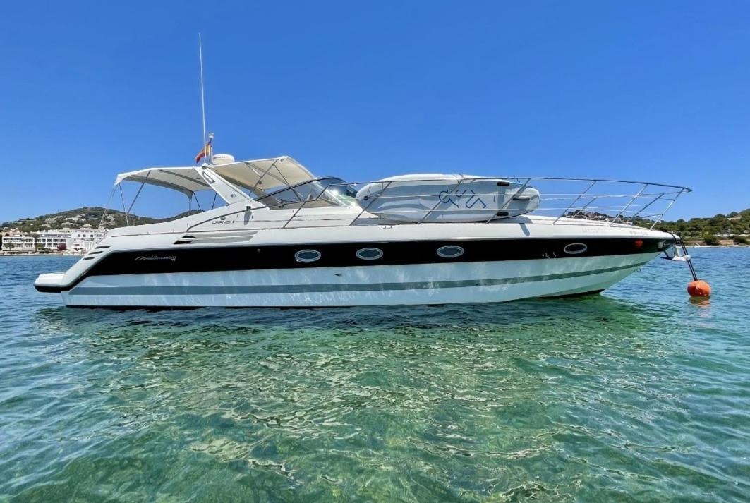 Cozy Yacht Lodge In Barcelona With Boat Tour Option Sant Adria de Besos Eksteriør bilde